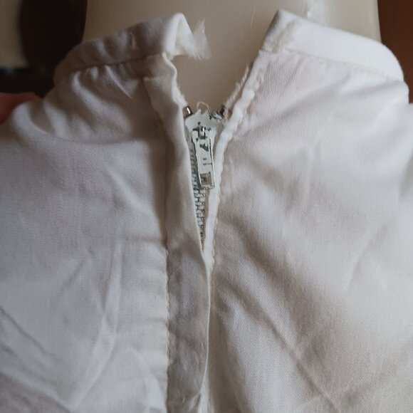 S/M Vintage 70's White Embroidered Short-Sleeve Sheath Dress Back Zipper 1970's - Picture 7 of 10